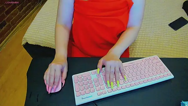 Cutiee Alicee online show from 05-08-26, 08:56