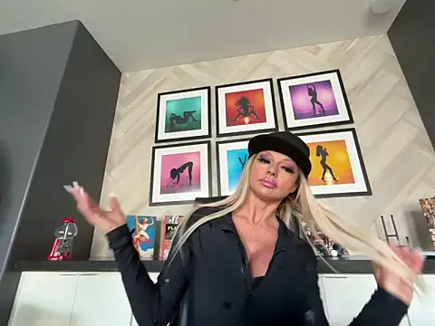 Snapshot of chanelstjames chatting on 02-24-26, 06:09 chanelstjames online show from 02-24-26, 06:09