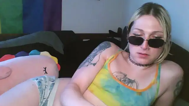 Snapshot of AthenaAphrodisia chatting on 02-19-26, 05:32 AthenaAphrodisia online show from 02-19-26, 05:32