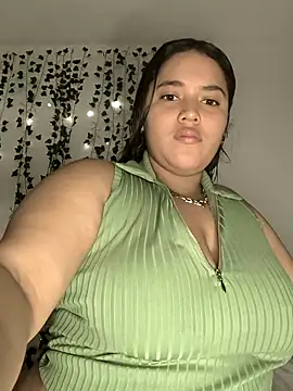 butterfly777  online show from 05-20-26, 08:11