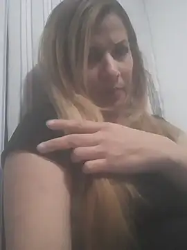 saraferrer151 online show from 11-06-25, 08:46