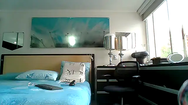 Mirianzapata 1 online show from 11-25-25, 05:13