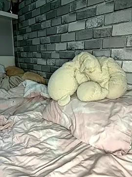 Poppy frankie online show from 10-27-25, 11:16