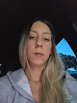 PetiteSecrets online show from 11-14-25, 05:05