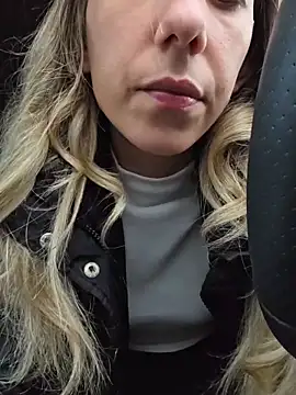 PetiteSecrets online show from 12-21-25, 03:47