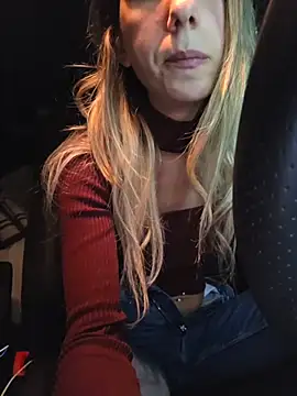 PetiteSecrets online show from 11-30-25, 06:30