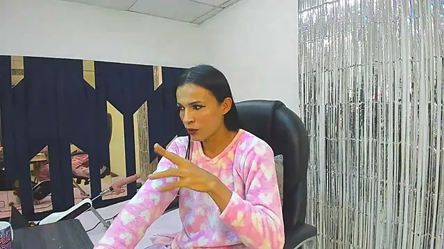 Aisha hotts777 online show from 05-07-26, 05:01