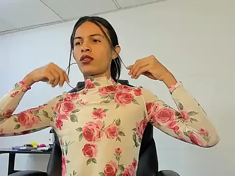 Aisha hotts777 online show from 10-05-25, 03:08