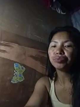 oceanlover23 online show from 02-05-26, 04:41