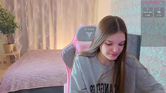 Snapshot of magic_shy_ chatting on 02-14-26, 01:28 magic shy online show from 02-14-26, 01:28