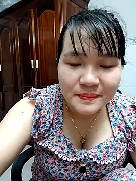 Snapshot of _Babyrose_ chatting on 10-13-25, 01:40 Babyrose online show from 10-13-25, 01:40