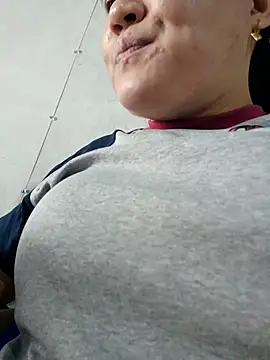  Babyrose  online show from 11-07-25, 08:08