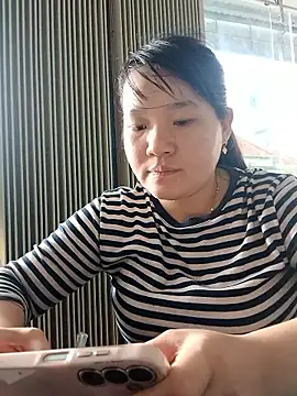 Snapshot of _Babyrose_ chatting on 10-12-25, 06:26 Babyrose online show from 10-12-25, 06:26