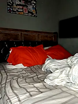 Liaprettygirl online show from 12-16-25, 11:14