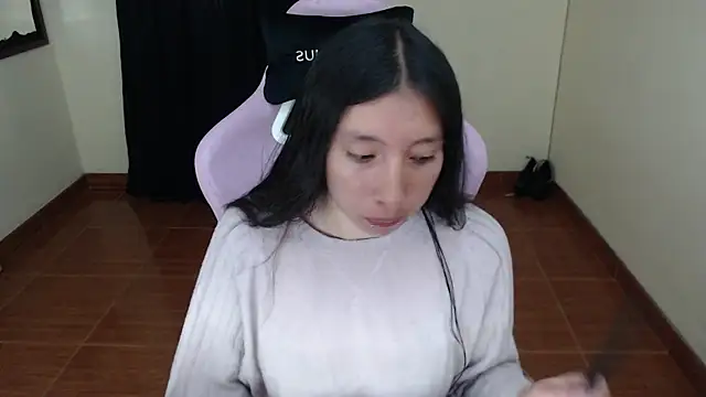 Snapshot of ScarlettShirahoshi chatting on 10-01-25, 03:16 ScarlettShirahoshi online show from 10-01-25, 03:16