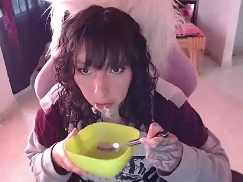 ScarlettShirahoshi online show from 04-10-26, 05:31