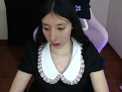 Snapshot of ScarlettShirahoshi chatting on 09-23-25, 09:00 ScarlettShirahoshi online show from 09-23-25, 09:00