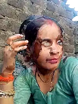 Snapshot of Mohini-xx chatting on 09-30-25, 01:22 Mohini-xx online show from 09-30-25, 01:22