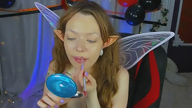 Lunar Lily online show from 10-25-25, 07:07