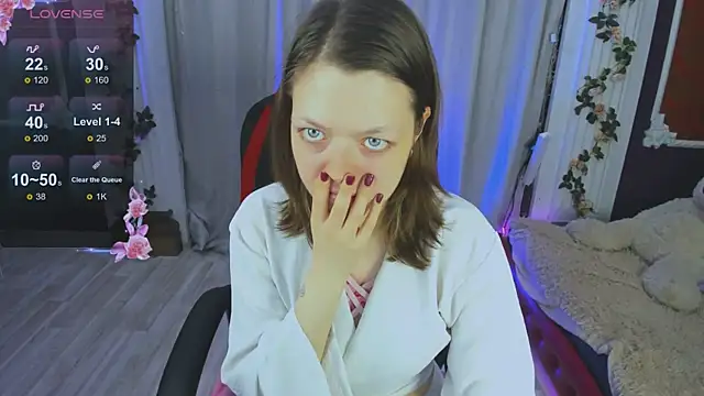 Lunar Lily online show from 10-12-25, 05:31