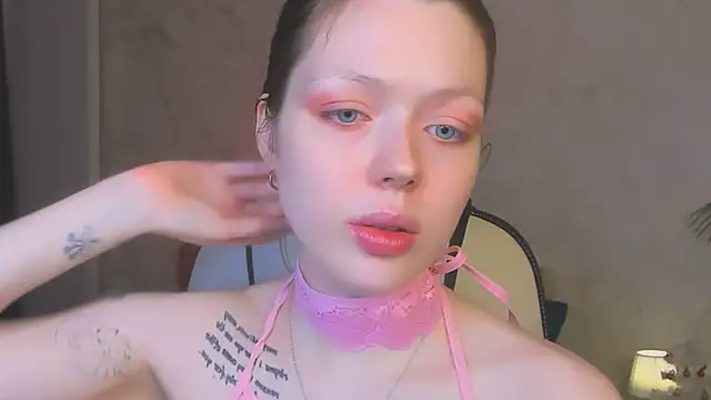 Lunar Lily online show from 01-12-26, 05:58