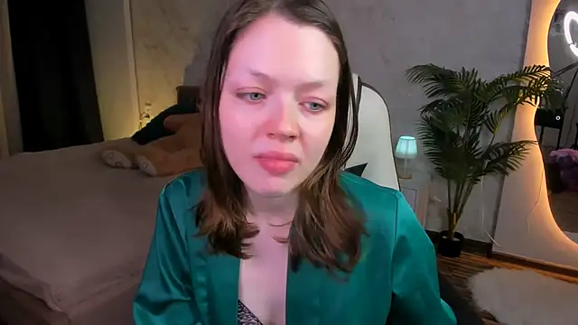 Lunar Lily online show from 11-26-25, 05:51