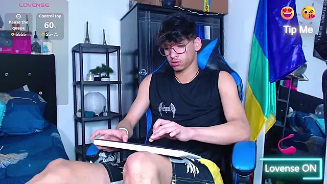 Gael Jones online show from 10-02-25, 02:59