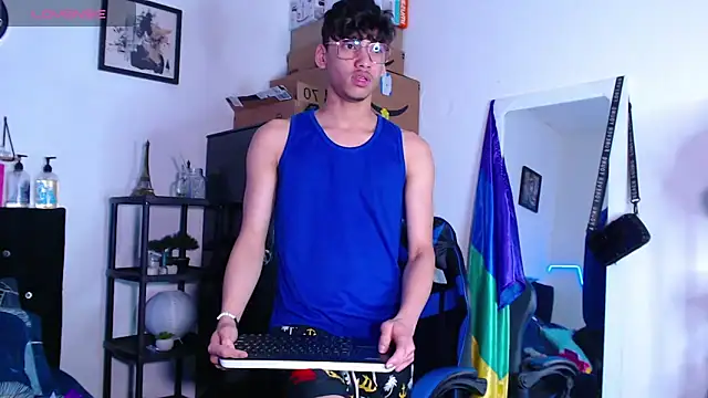 Gael Jones online show from 10-09-25, 02:06