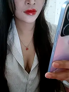 Lissa xinh09 online show from 12-18-25, 04:22