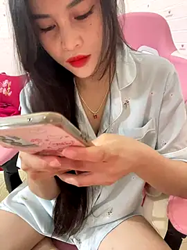 Lissa xinh09 online show from 10-28-25, 08:02