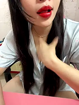 Lissa xinh09 online show from 11-06-25, 10:47