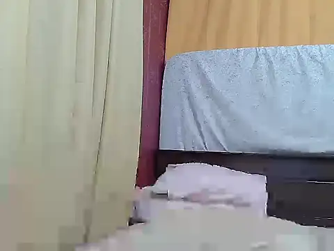 Snapshot of Elara8309 chatting on 09-21-25, 05:12 Elara8309 online show from 09-21-25, 05:12