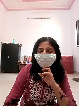 Snapshot of BITEXBABYlove chatting on 10-11-25, 06:58 BITEXBABYlove online show from 10-11-25, 06:58