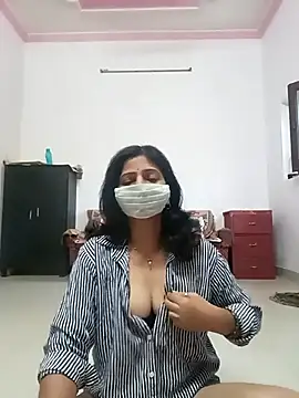 Snapshot of BITEXBABYlove chatting on 10-10-25, 02:12 BITEXBABYlove online show from 10-10-25, 02:12