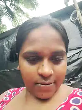 Snapshot of Hot-Show2 chatting on 10-09-25, 10:27 Hot-Show2 online show from 10-09-25, 10:27