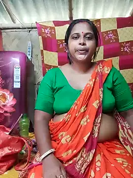 Snapshot of Hot-Show2 chatting on 09-18-25, 07:00 Hot-Show2 online show from 09-18-25, 07:00