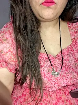 indian-hotmilfs online show from 04-11-26, 09:40