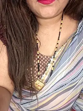 indian-hotmilfs online show from 03-10-26, 06:34