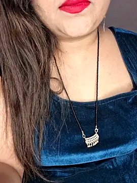 Snapshot of indian-hotmilfs chatting on 03-03-26, 06:37 indian-hotmilfs online show from 03-03-26, 06:37