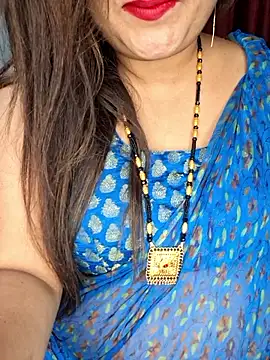 Snapshot of indian-hotmilfs chatting on 02-21-26, 03:03 indian-hotmilfs online show from 02-21-26, 03:03