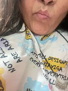 Snapshot of indian-hotmilfs chatting on 02-18-26, 01:40 indian-hotmilfs online show from 02-18-26, 01:40