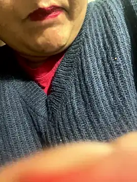 Snapshot of indian-hotmilfs chatting on 01-17-26, 01:47 indian-hotmilfs online show from 01-17-26, 01:47