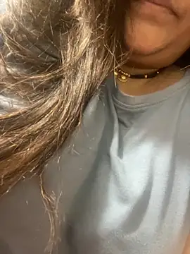 indian-hotmilfs online show from 10-31-25, 01:41