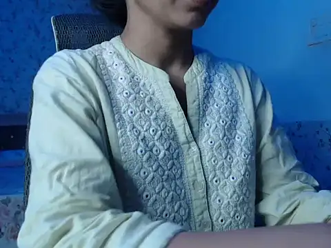 snow white123 online show from 11-02-25, 01:10