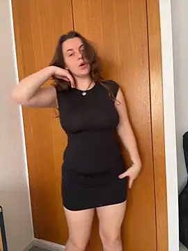 TenderLaGlamor online show from 05-12-26, 10:21