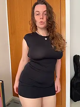 TenderLaGlamor online show from 05-13-26, 10:44