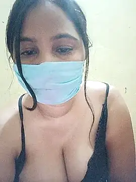 Snapshot of Lusty-radhika chatting on 09-29-25, 02:01 Lusty-radhika online show from 09-29-25, 02:01