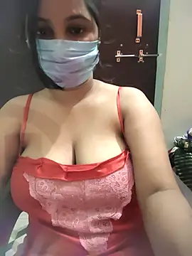Snapshot of Lusty-radhika chatting on 10-12-25, 01:56 Lusty-radhika online show from 10-12-25, 01:56