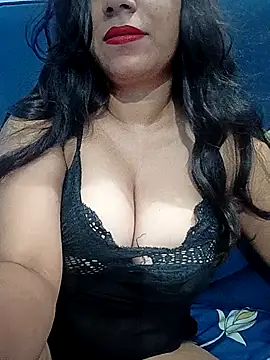 Snapshot of Lusty-radhika chatting on 09-22-25, 04:24 Lusty-radhika online show from 09-22-25, 04:24