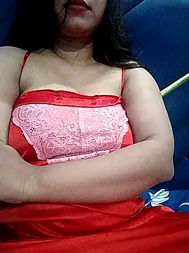 Snapshot of Lusty-radhika chatting on 09-25-25, 02:50 Lusty-radhika online show from 09-25-25, 02:50